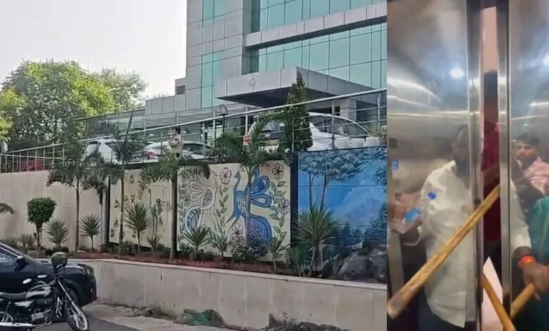झारखंड भवन की लिफ्ट में फंसे पूर्व सांसद घूरन राम के परिवार के 6 सदस्य, बिगड़ी तबीयत